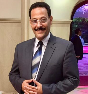 المدير التنفيذي الدكتور . أحمد فتح الباب